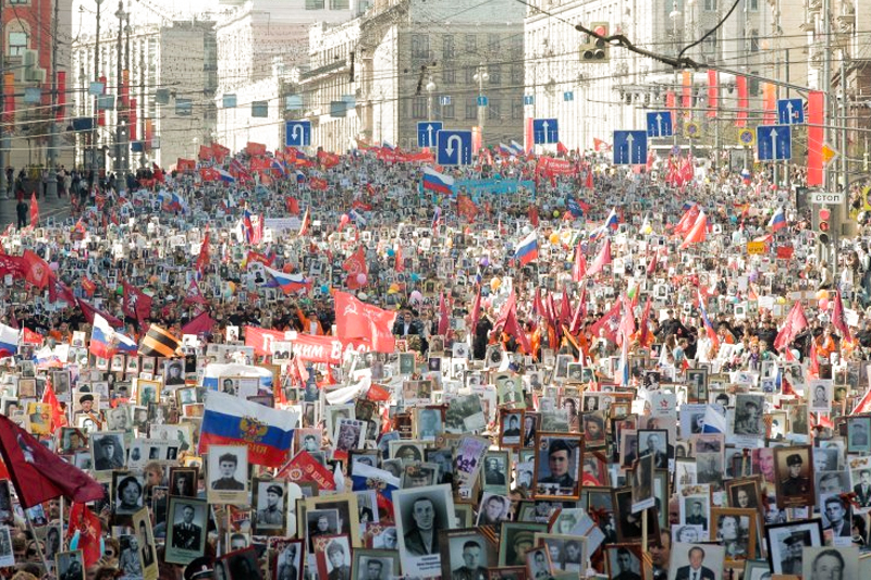 Шествие в Петербурге